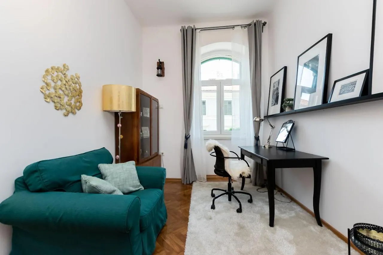 Apartment Jelena Delta Rijeka